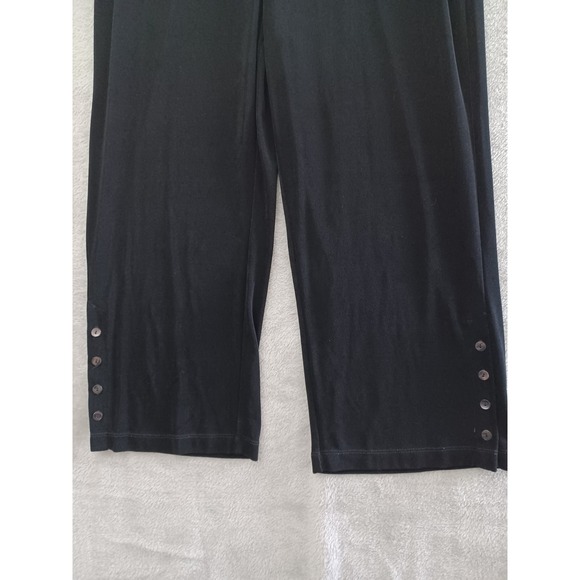 Chicos Sz 2 Lg Pants Travelers Black Button Detail Crop Wide Leg Liquid Knit - Picture 9 of 10